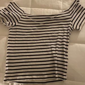 H&M shirt size medium worn once